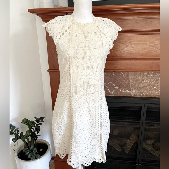 Saylor - Picture 1 of 9